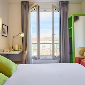 3* Hotel Campanile Centre Acropolis