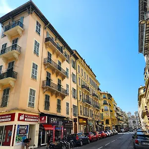 Appartement Big Flat - Le Cala - Hypercentre - 4 Chambres, 13 Personnes, Proche Gare Et Parking, Wifi, Air Conditioning L Groupe L Business L Famille, Nice